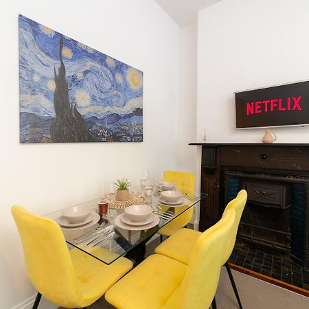Cozy Apartment In The Heart Of Fulham, London Eksteriør bilde